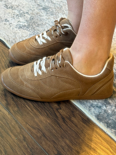 Bosley sneaker