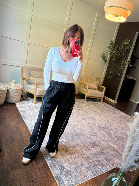 Double V Top- White