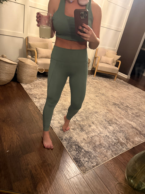 Record Setting Leggings
