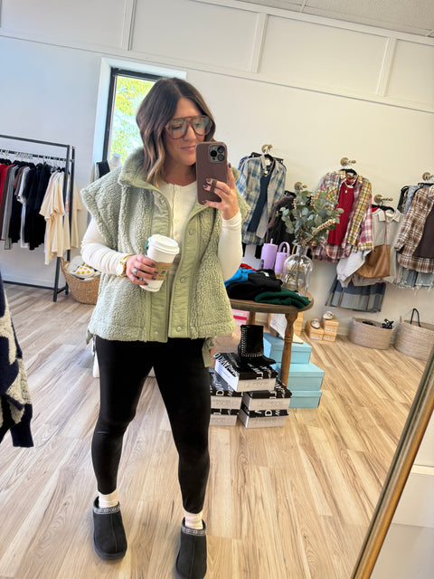 Cabin Fever Vest-Olive