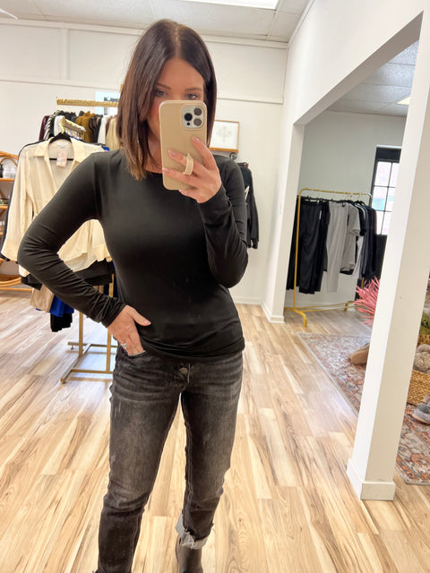 Never Replace You - Black