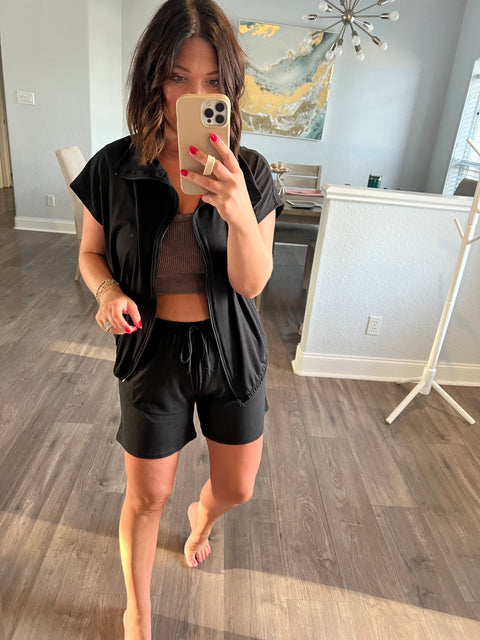 Chillin' Out Short