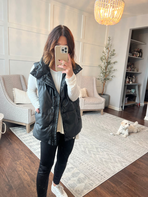 Out + About Vest - Black