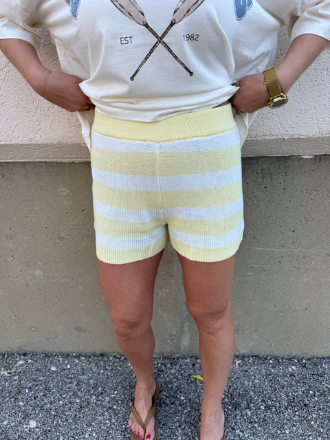 Be Easy Shorts-yellow