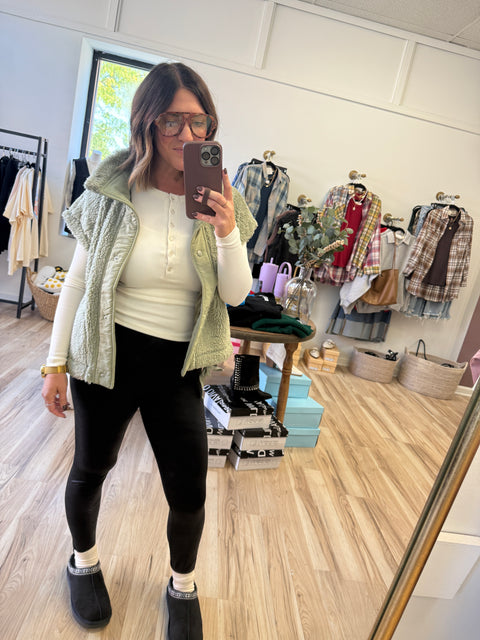 Subtle Hint Henley-Ivory