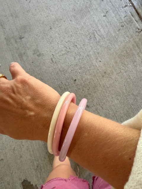 acrylic bangles- set of 3