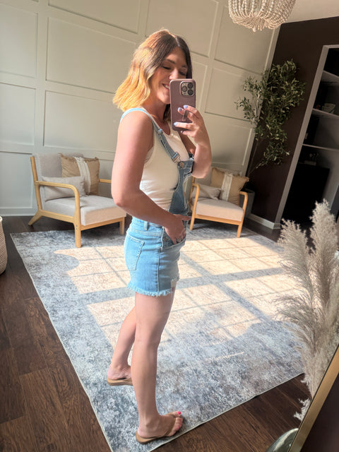 All Play Shortall - Medium Wash