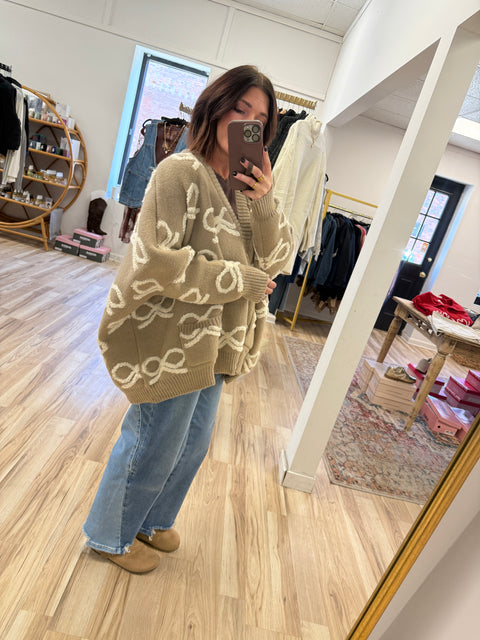 Bow So Sweet Cardi-Taupe/Cream