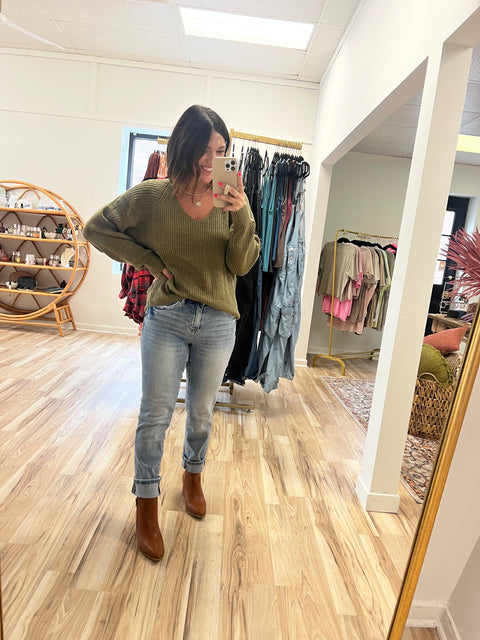 The Move Slow Sweater - Moss