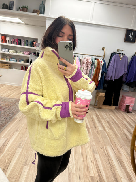 Cozy Edit Pullover-banana/lavender