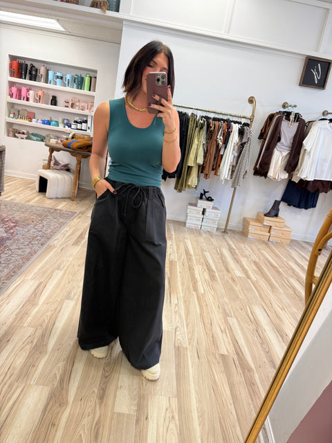daily wear tank-hunter