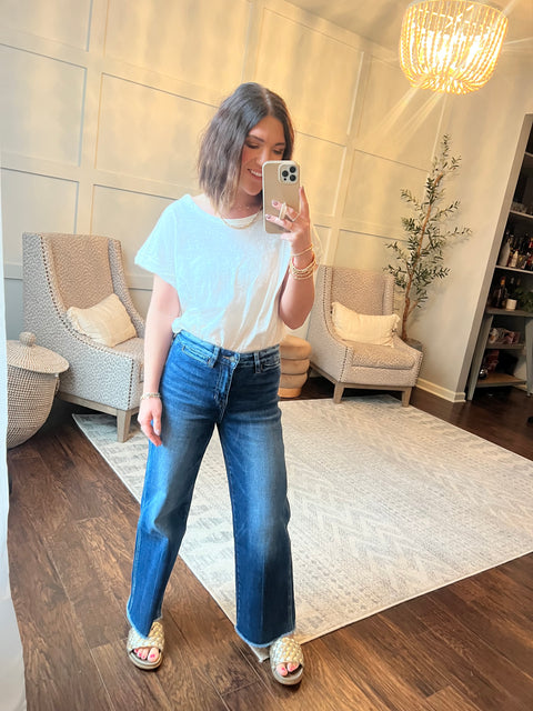 Seasonal Moves - Off White