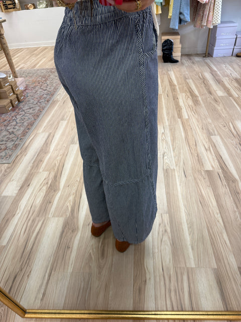Relaxed fit striped pants- Navy