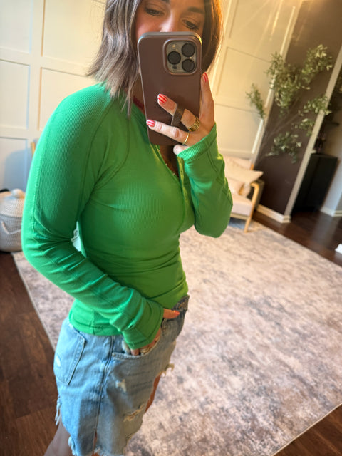 ribbed essential henley-kelly green