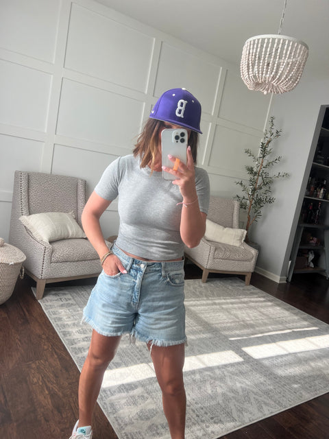 Ribbed Essential Cropped Tee-Grey