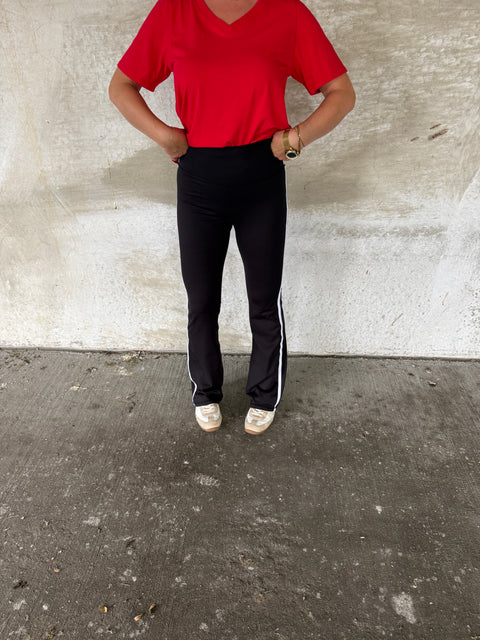 Sculpted Flare Legging