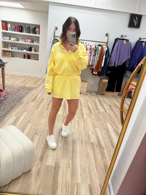 Sculpt Pullover-Yellow