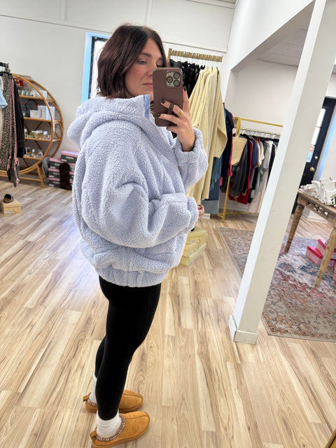 Mountainside Moment-Lavender Blue