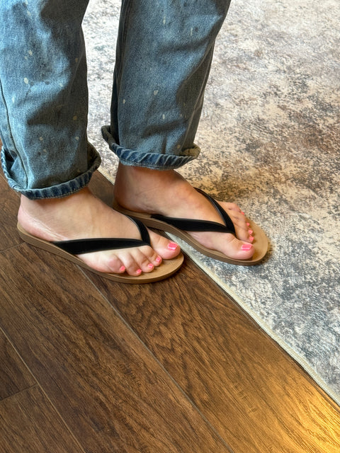Ella Sandal- Black