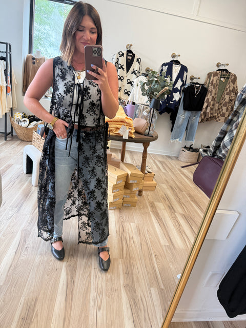 Floral Lace Vest-Black