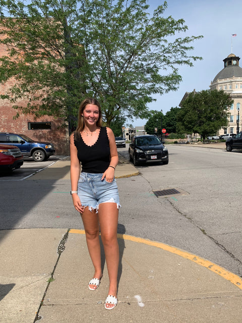 Scalloped Edge Tank-Black