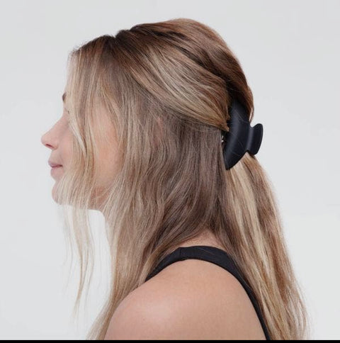 Medium Claw Clip - Black
