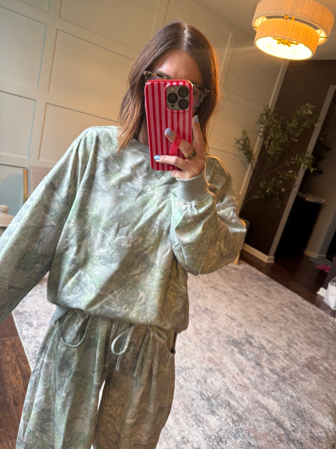 Camo Pullover