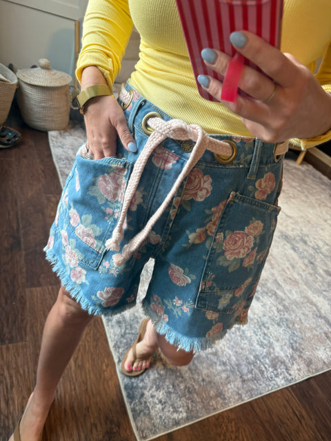 Braided Waist Floral Shorts