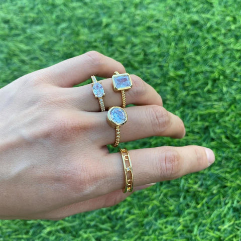 lrn111-cz crescent ring