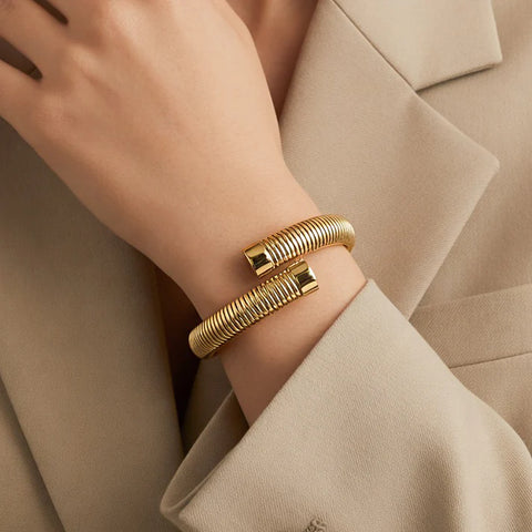 S1B026- water resistant bracelet