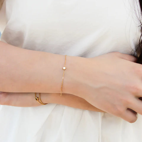 s8b029- water resistant bracelet