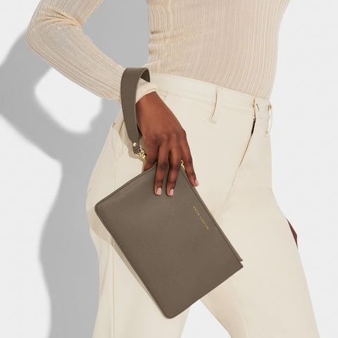 Zana Wristlet - Mink