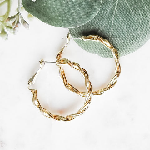 E-729 Gold Twist Hoop Earring